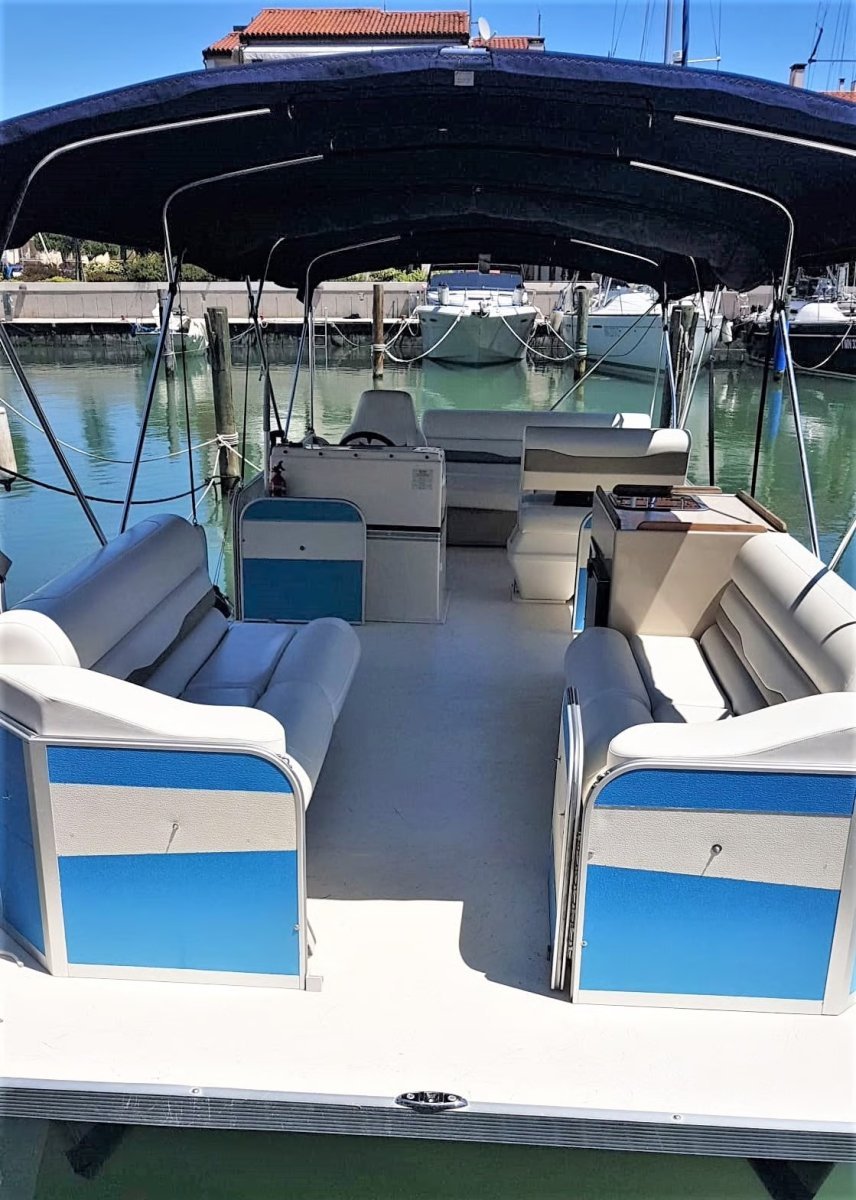 Giro della Laguna di Caorle — Pontoon Boat - Infrasettimanale mezza giornata
